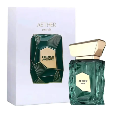 Top notes are Green Apple, Bergamot and Mandarin Orange; middle notes are Cedar, Petitgrain, Cashmeran and Violet; base notes are Musk, Oakmoss and Amberwood.